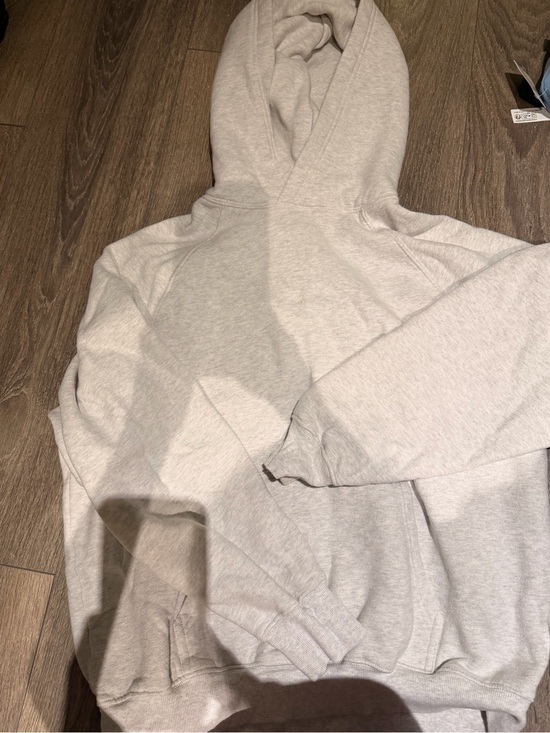 Aritzia Sweaters - Aritzia Mega Fleece Hoodie